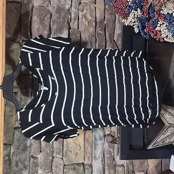 Olivia Blu Tops - Olivia Blu Stripe Soft Tee sz 1X see measurements